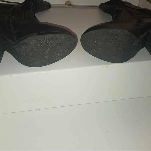 Rue etc! Boots - Picture 4 of 6